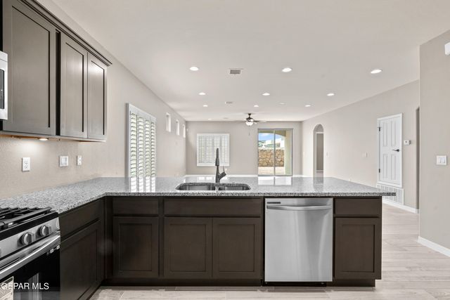 3813 Plan Place, El Paso, TX 79938