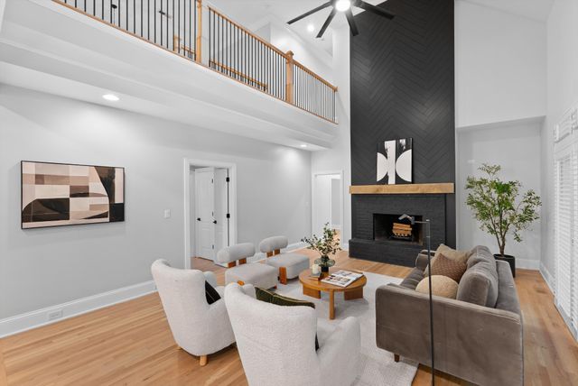 2245 Oakleaf Dr, Franklin, TN 37064