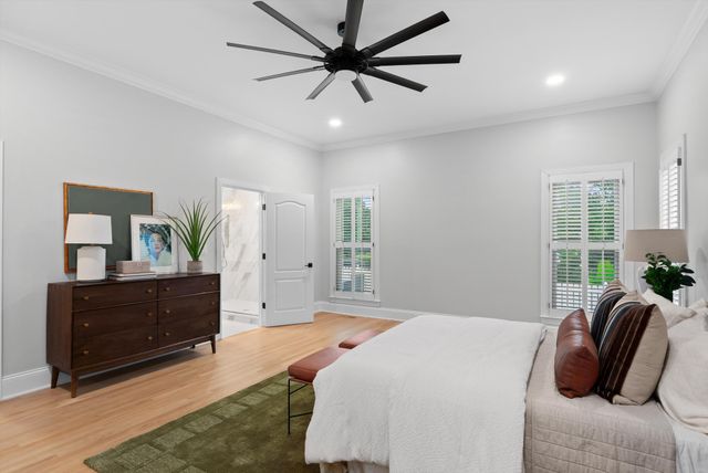 2245 Oakleaf Dr, Franklin, TN 37064