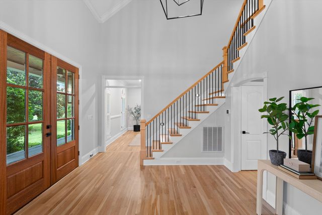 2245 Oakleaf Dr, Franklin, TN 37064