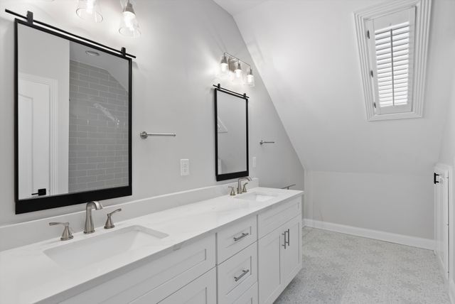 2245 Oakleaf Dr, Franklin, TN 37064