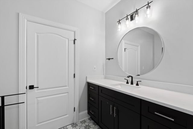 2245 Oakleaf Dr, Franklin, TN 37064