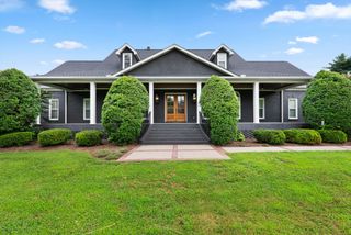 2245 Oakleaf Dr, Franklin, TN 37064