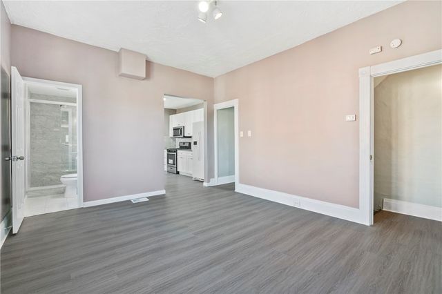 711 9th St, Irwin, PA 15642