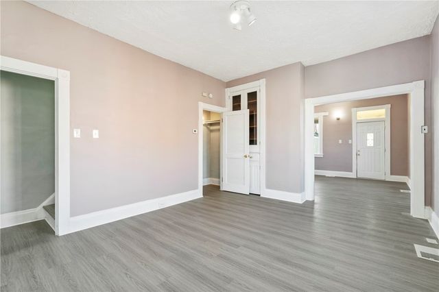 711 9th St, Irwin, PA 15642