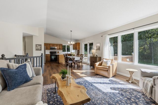 7341 Barbara Avenue, Inver Grove Heights, MN 55077