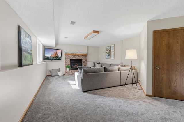 7341 Barbara Avenue, Inver Grove Heights, MN 55077