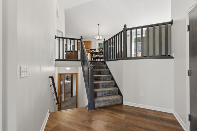 7341 Barbara Avenue, Inver Grove Heights, MN 55077
