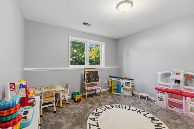 7341 Barbara Avenue, Inver Grove Heights, MN 55077