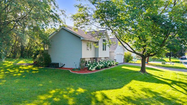 7341 Barbara Avenue, Inver Grove Heights, MN 55077