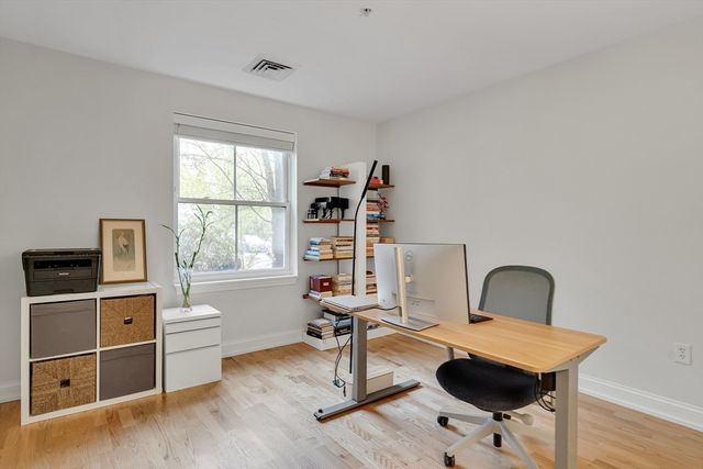 318 Rindge Ave 103, Cambridge, MA 02140