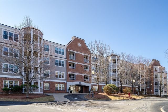 318 Rindge Ave 103, Cambridge, MA 02140