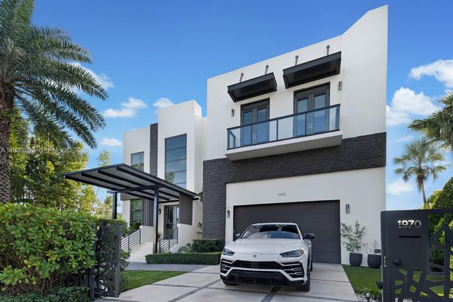 1970 NE 119th Rd, North Miami, FL 33181