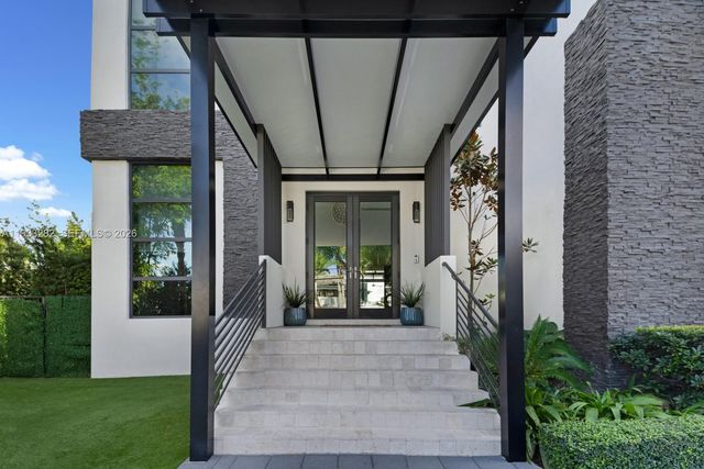 1970 NE 119th Rd, North Miami, FL 33181