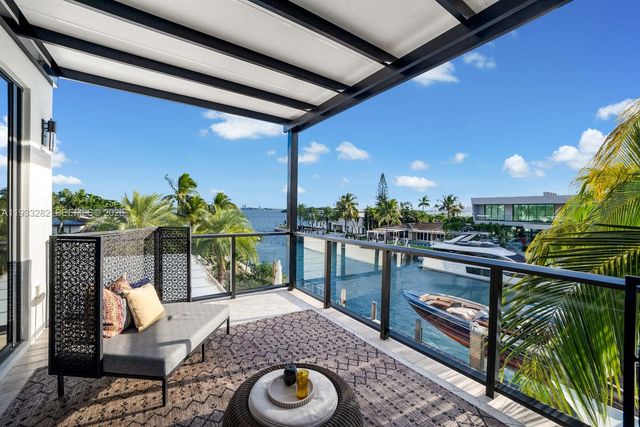 1970 NE 119th Rd, North Miami, FL 33181