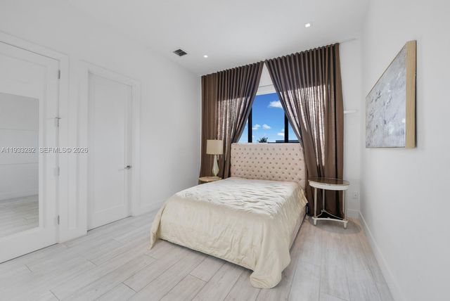 1970 NE 119th Rd, North Miami, FL 33181