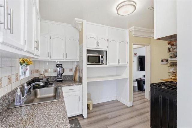 1055 W Pine, Santa Ana, CA 92703