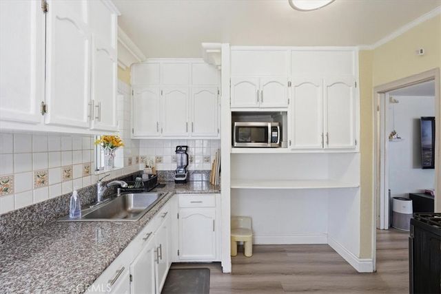1055 W Pine, Santa Ana, CA 92703