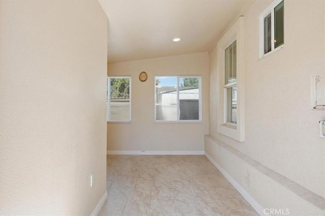 1055 W Pine, Santa Ana, CA 92703