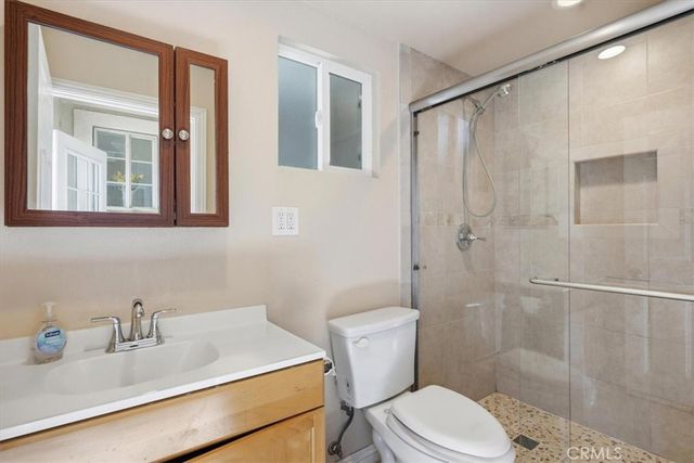 1055 W Pine, Santa Ana, CA 92703