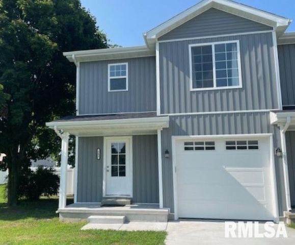 399 W MAIN Street, Williamsville, IL 62693