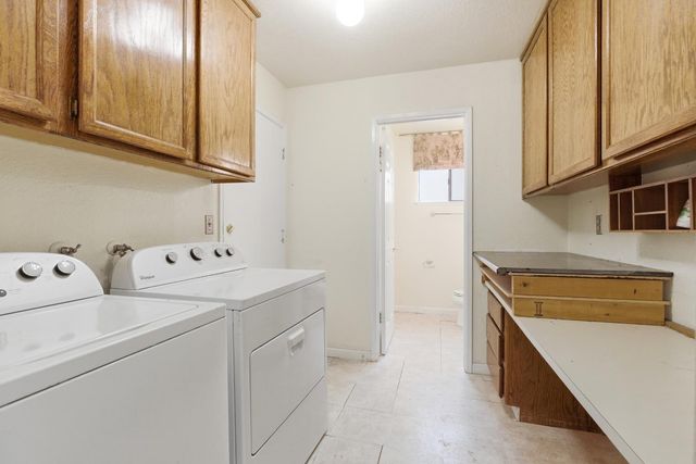 2400 Walnut Grove Way, Modesto, CA 95355