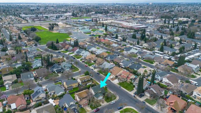 2400 Walnut Grove Way, Modesto, CA 95355