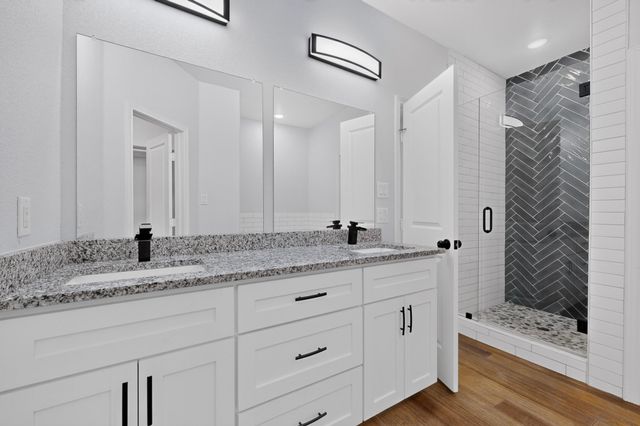 2000 Skylark Drive, Arlington, TX 76010