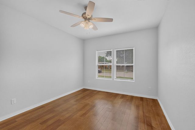 2000 Skylark Drive, Arlington, TX 76010