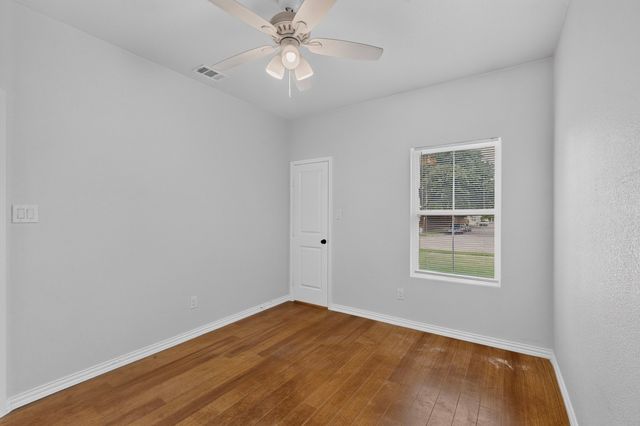2000 Skylark Drive, Arlington, TX 76010