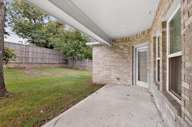 2000 Skylark Drive, Arlington, TX 76010