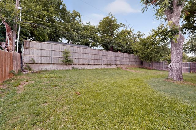 2000 Skylark Drive, Arlington, TX 76010