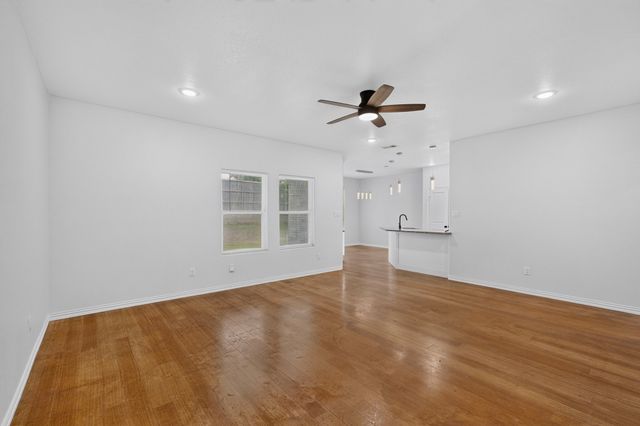 2000 Skylark Drive, Arlington, TX 76010