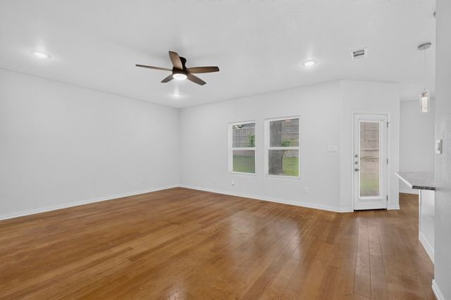 2000 Skylark Drive, Arlington, TX 76010