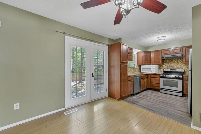 1372 Eastwick Way, Pickerington, OH 43147