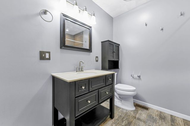 1372 Eastwick Way, Pickerington, OH 43147