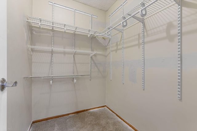 1372 Eastwick Way, Pickerington, OH 43147