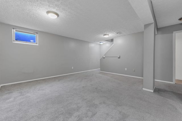 1372 Eastwick Way, Pickerington, OH 43147