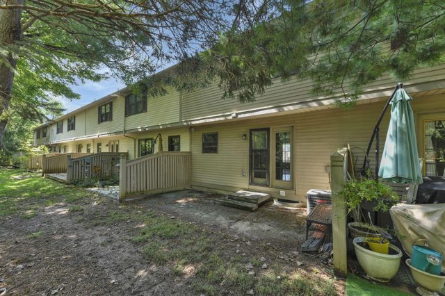 1372 Eastwick Way, Pickerington, OH 43147