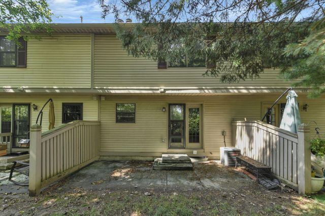 1372 Eastwick Way, Pickerington, OH 43147