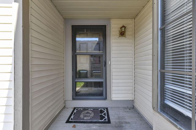 1372 Eastwick Way, Pickerington, OH 43147