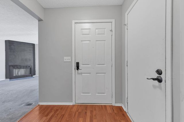 1372 Eastwick Way, Pickerington, OH 43147