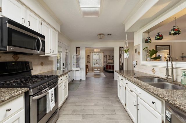 7034 Kingston Cove Lane, Willis, TX 77318