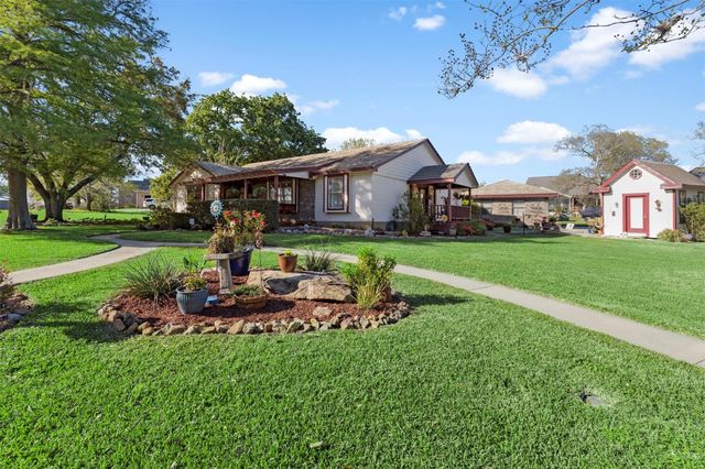 7034 Kingston Cove Lane, Willis, TX 77318