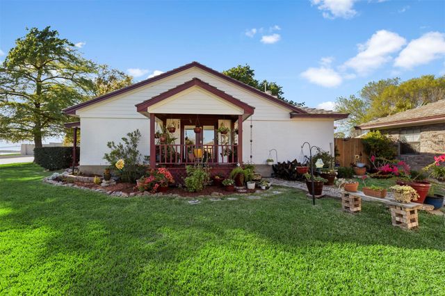 7034 Kingston Cove Lane, Willis, TX 77318