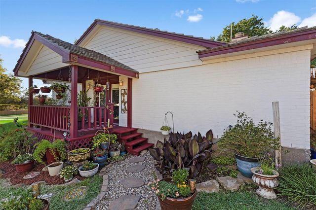 7034 Kingston Cove Lane, Willis, TX 77318