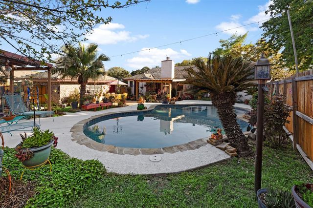 7034 Kingston Cove Lane, Willis, TX 77318