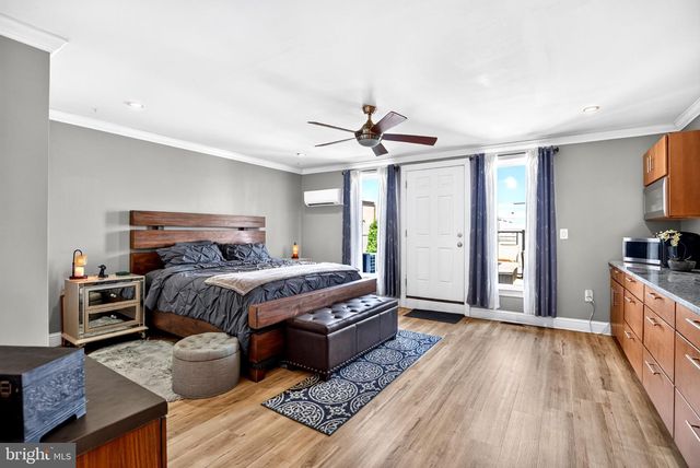 102 DICKINSON, Philadelphia, PA 19147