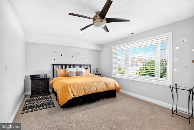 102 DICKINSON, Philadelphia, PA 19147