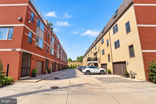 102 DICKINSON, Philadelphia, PA 19147